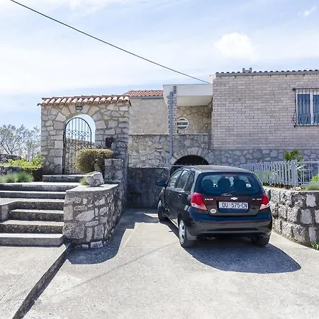 Holiday Belavue Ferienhaus Ivanica